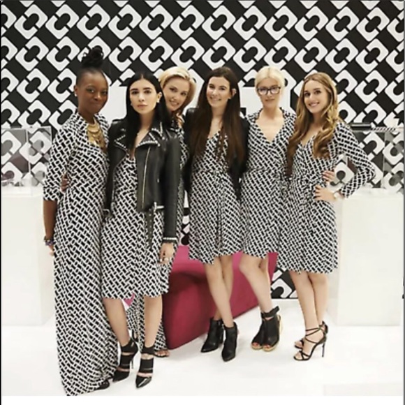 Diane Von Furstenberg Reina Dress in Iconic Chain Link Print Size 4 - Picture 12 of 14